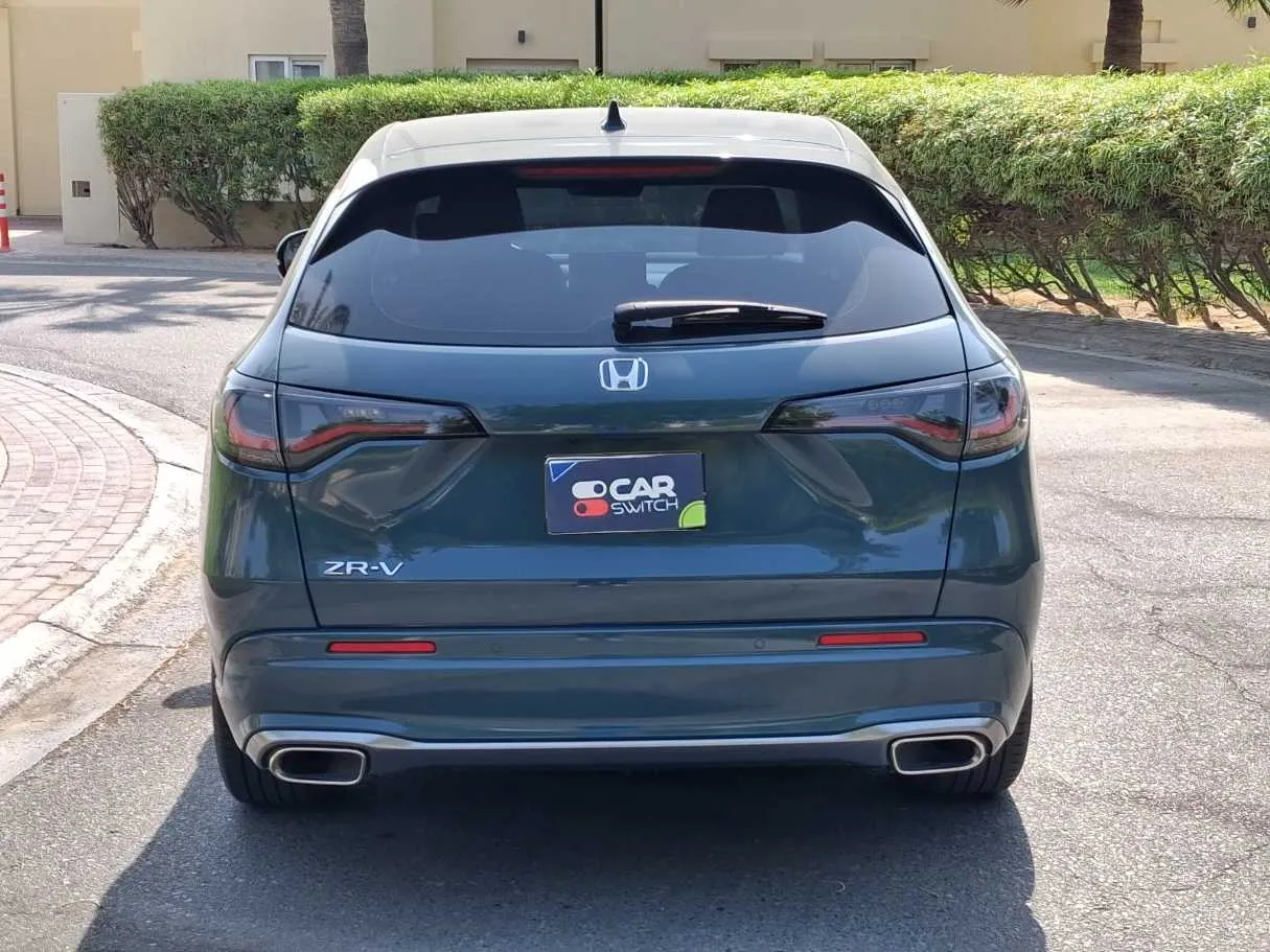Car image 6