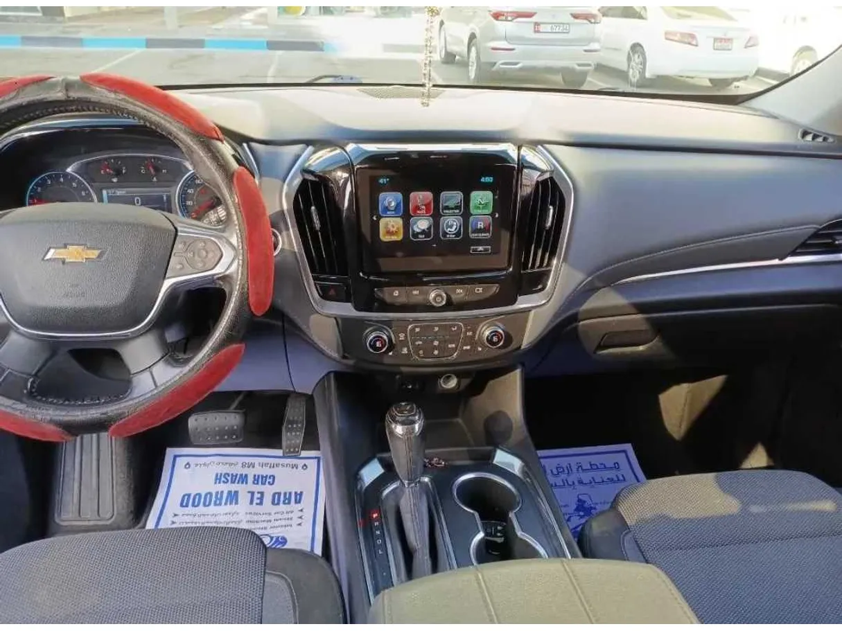 Car image 15