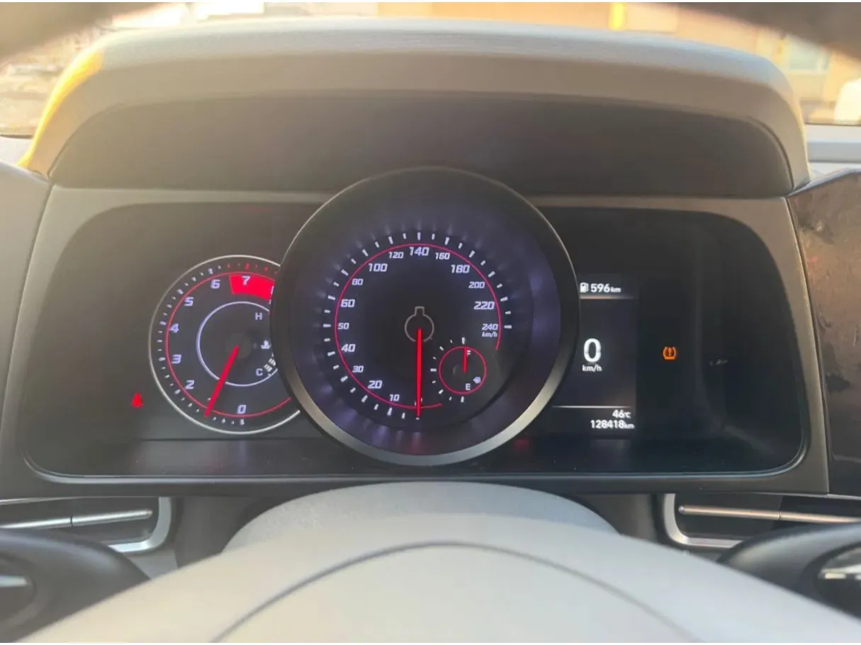 Car image 6