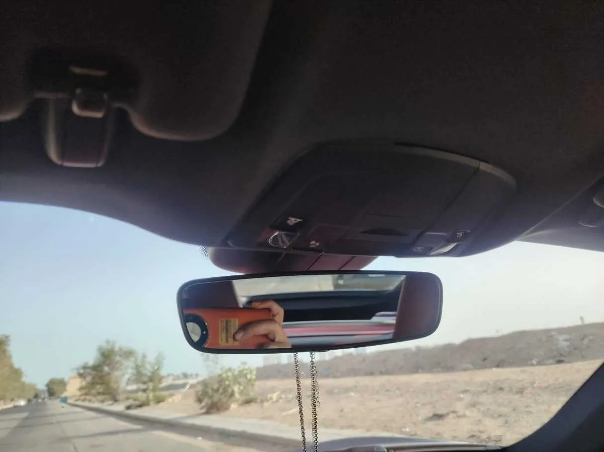 Car image 36