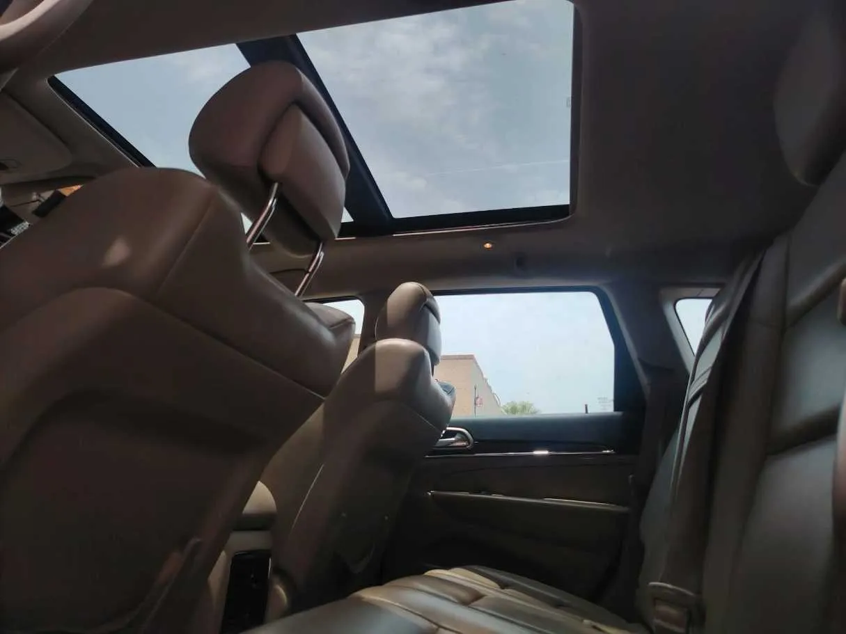 Car image 21