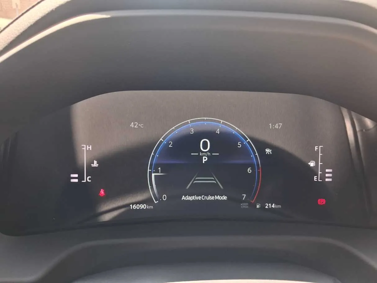 Car image 18