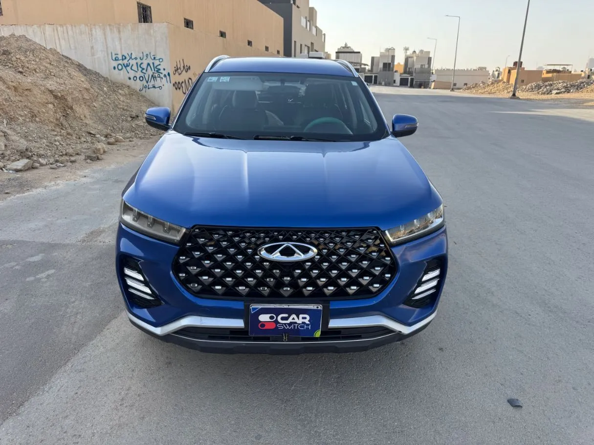 Car image 2