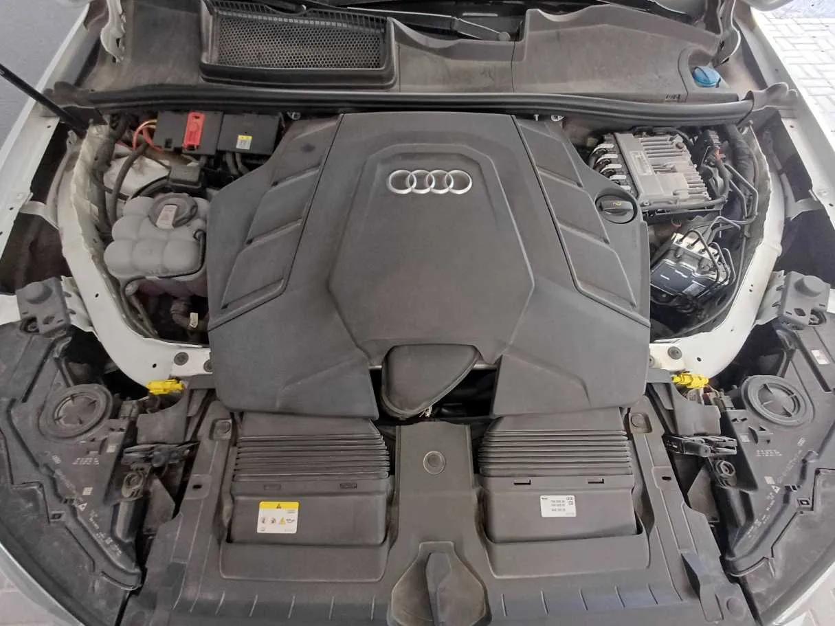 Car image 23
