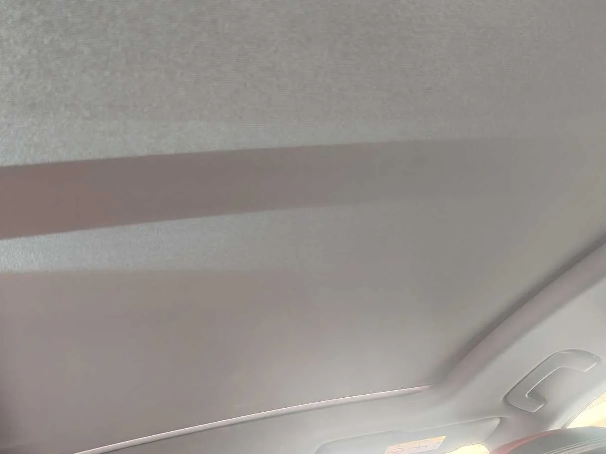 Car image 33