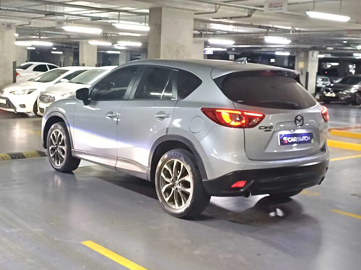 Car image 7