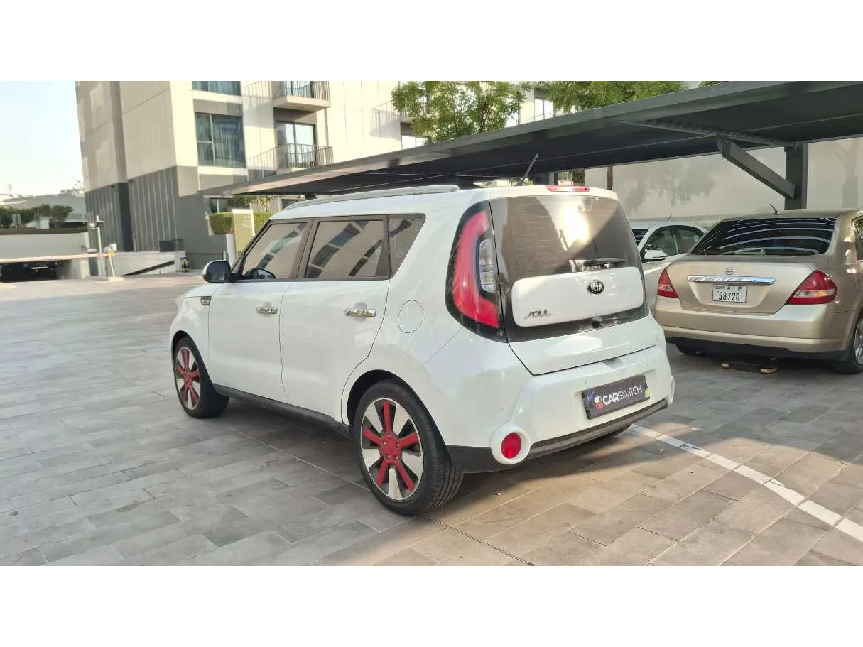 Car image 7