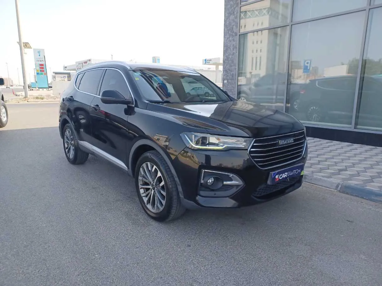 Car image 3