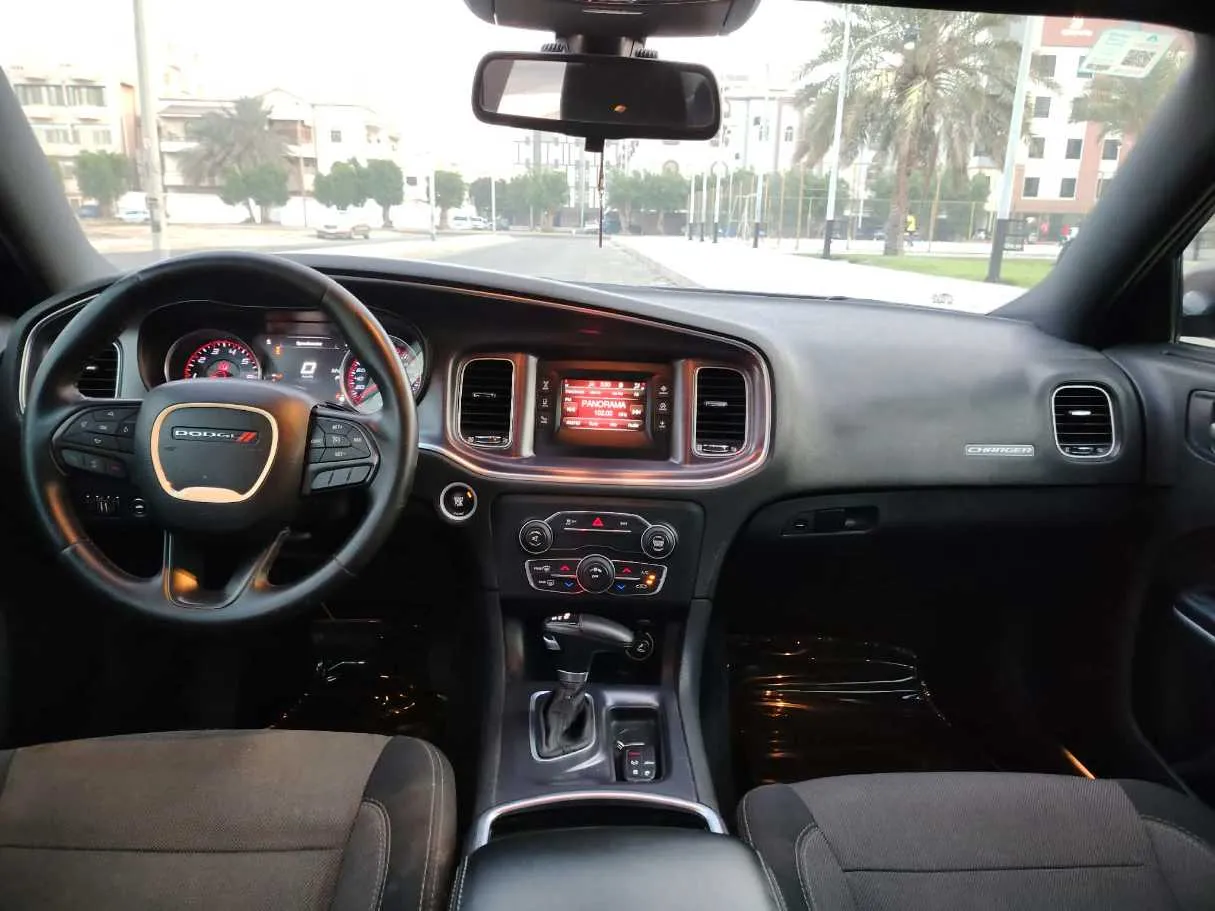 Car image 21