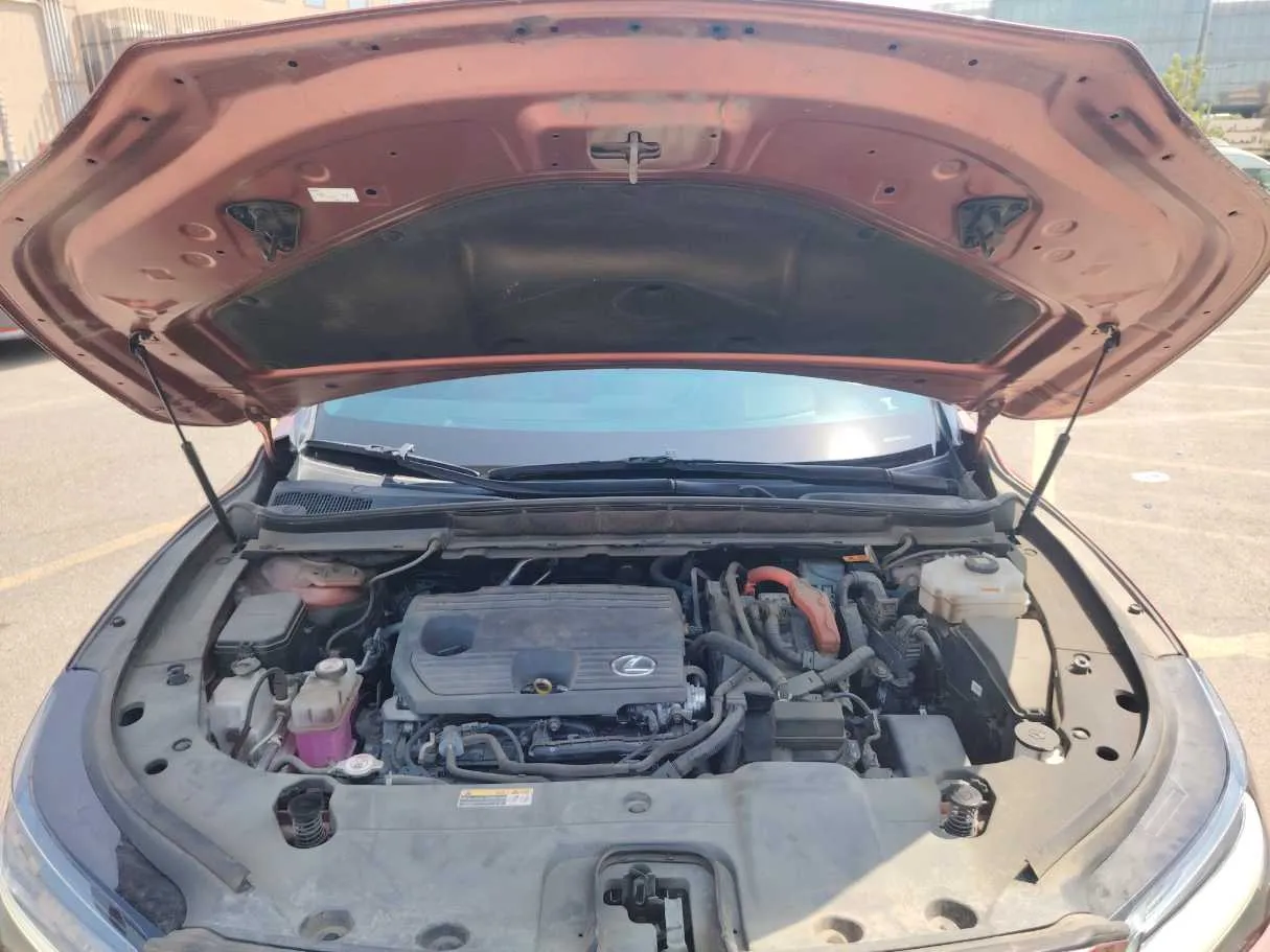 Car image 37