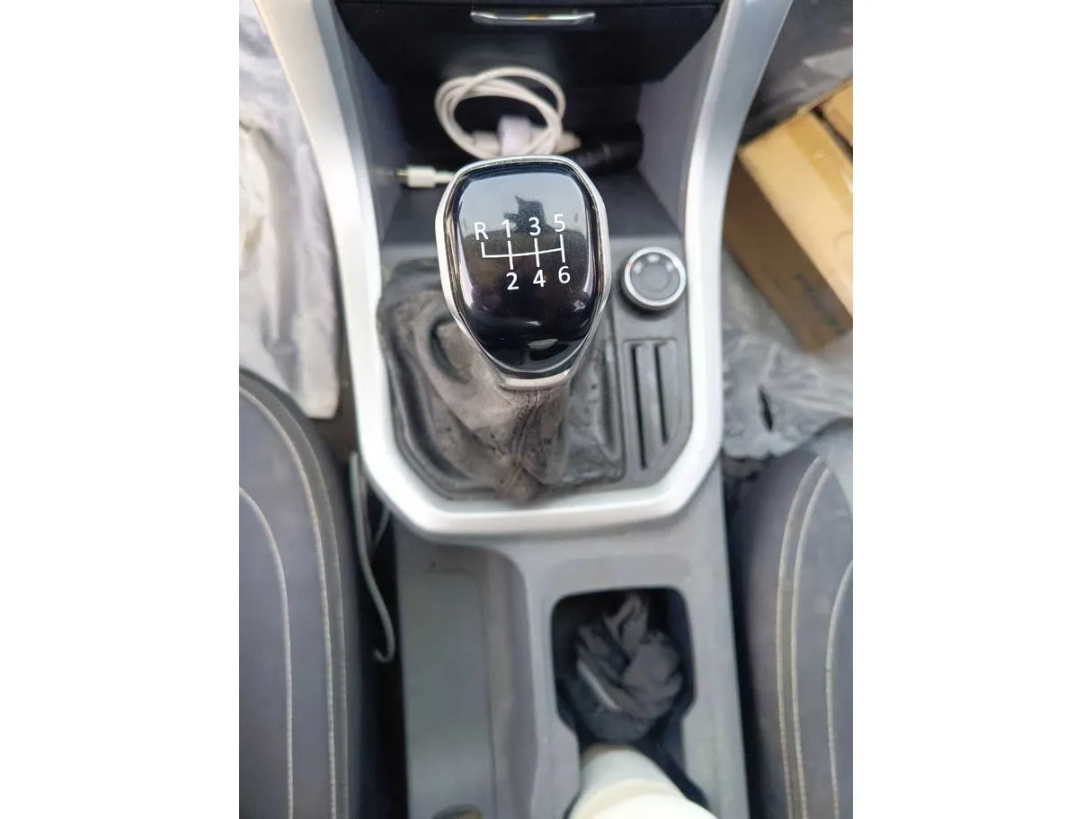 Car image 22