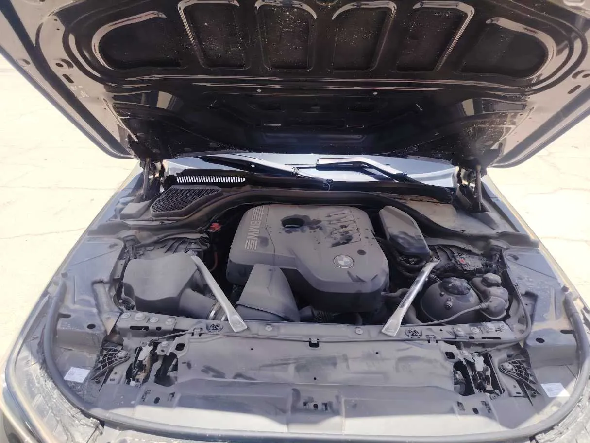 Car image 35