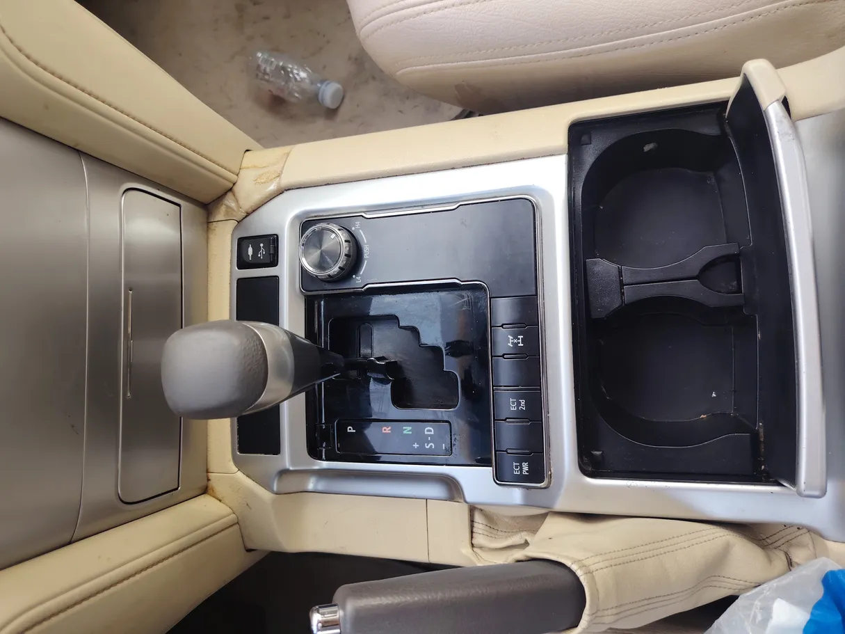 Car image 20