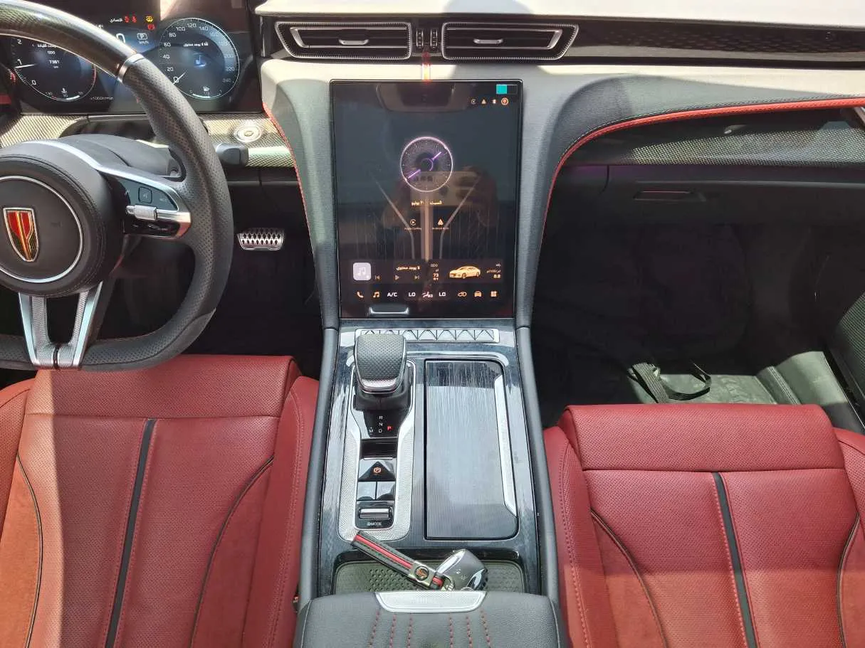Car image 16