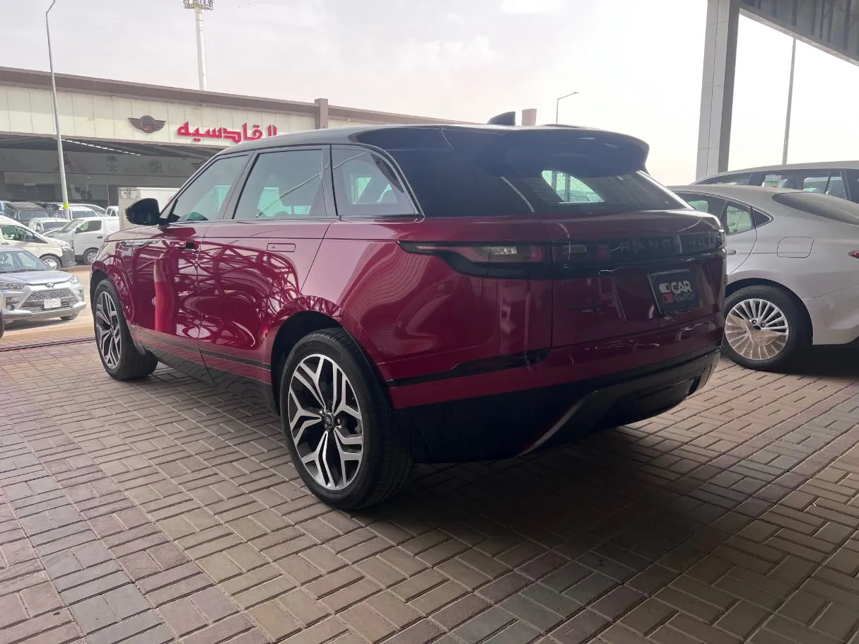 Car image 7