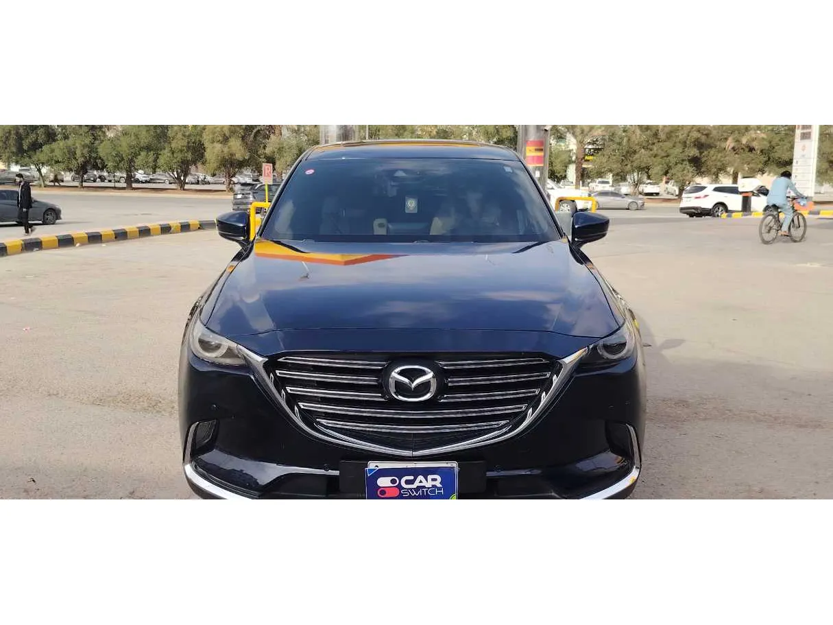 Car image 2
