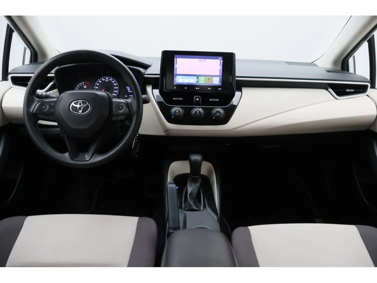 Car image 14