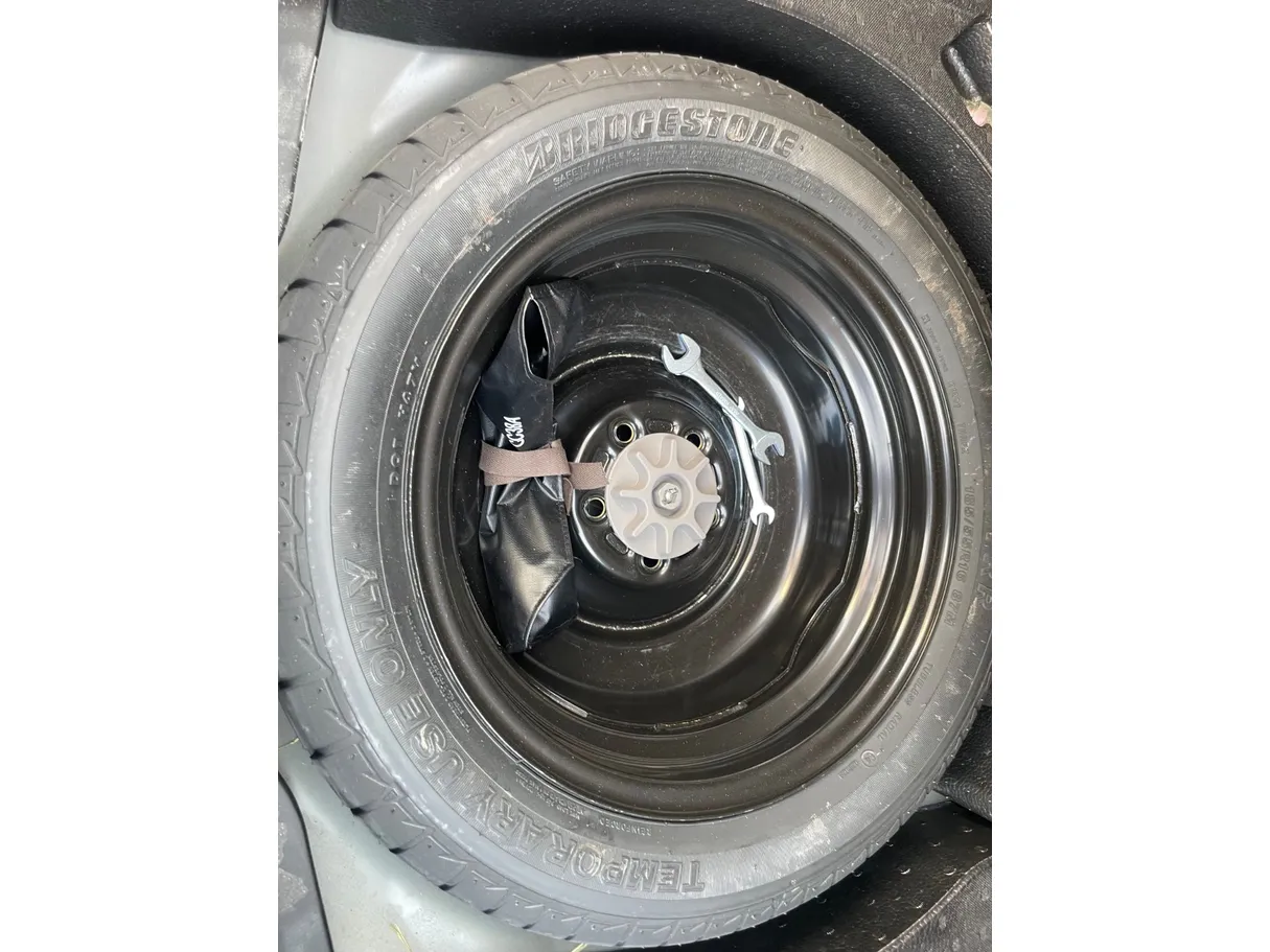 Car image 22