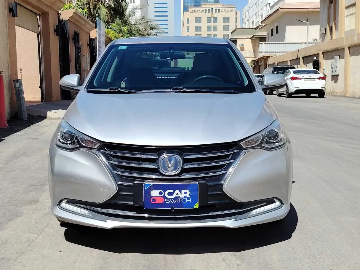 Car image 2