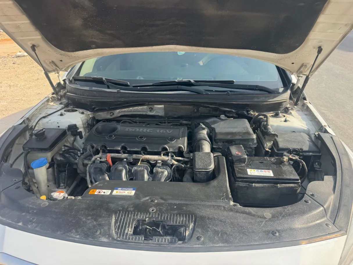 Car image 21