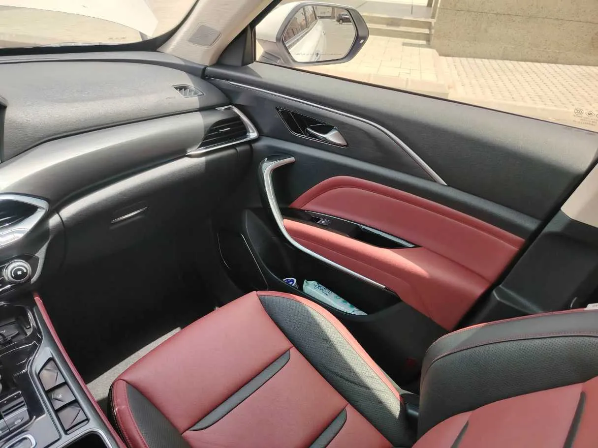 Car image 38