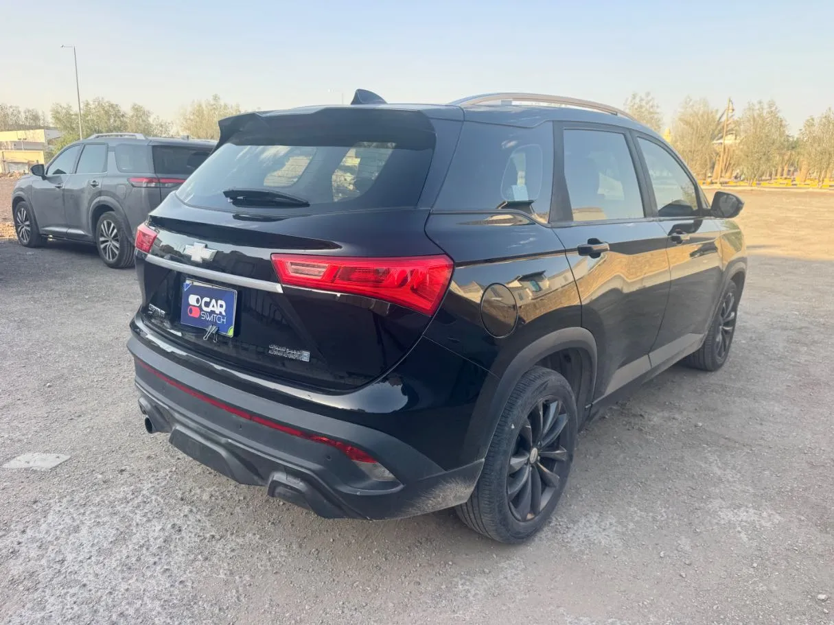 Car image 5