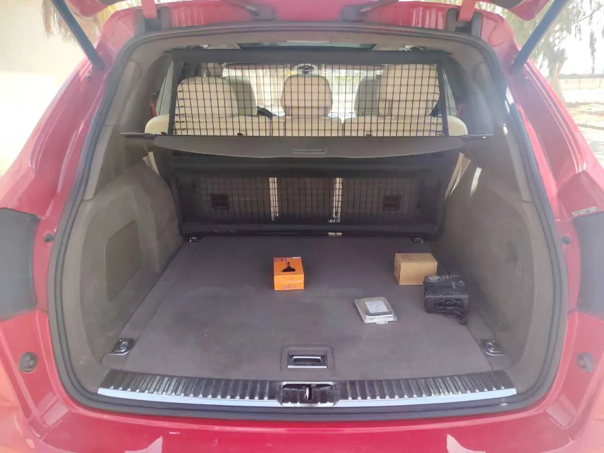 Car image 27