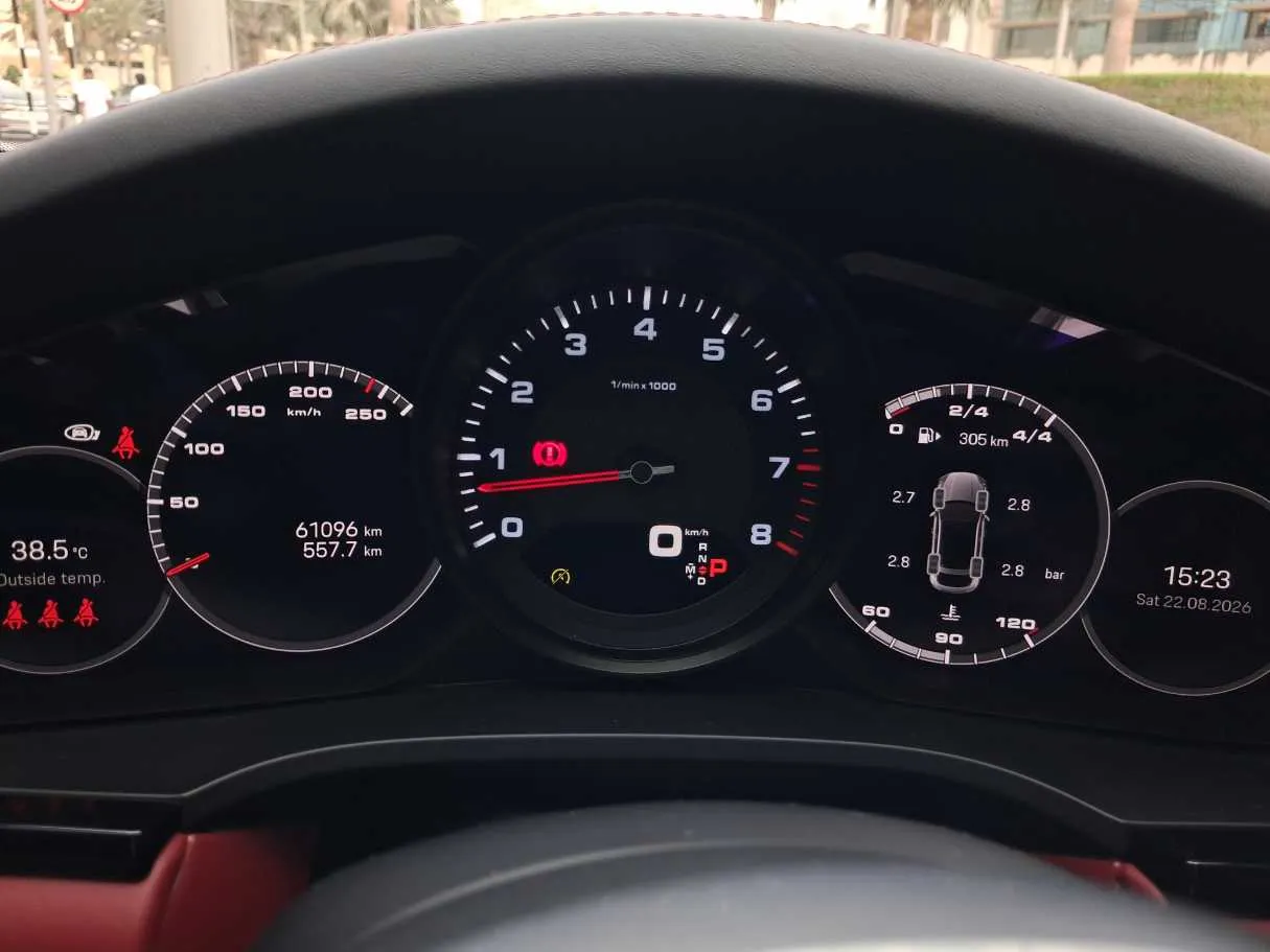 Car image 22