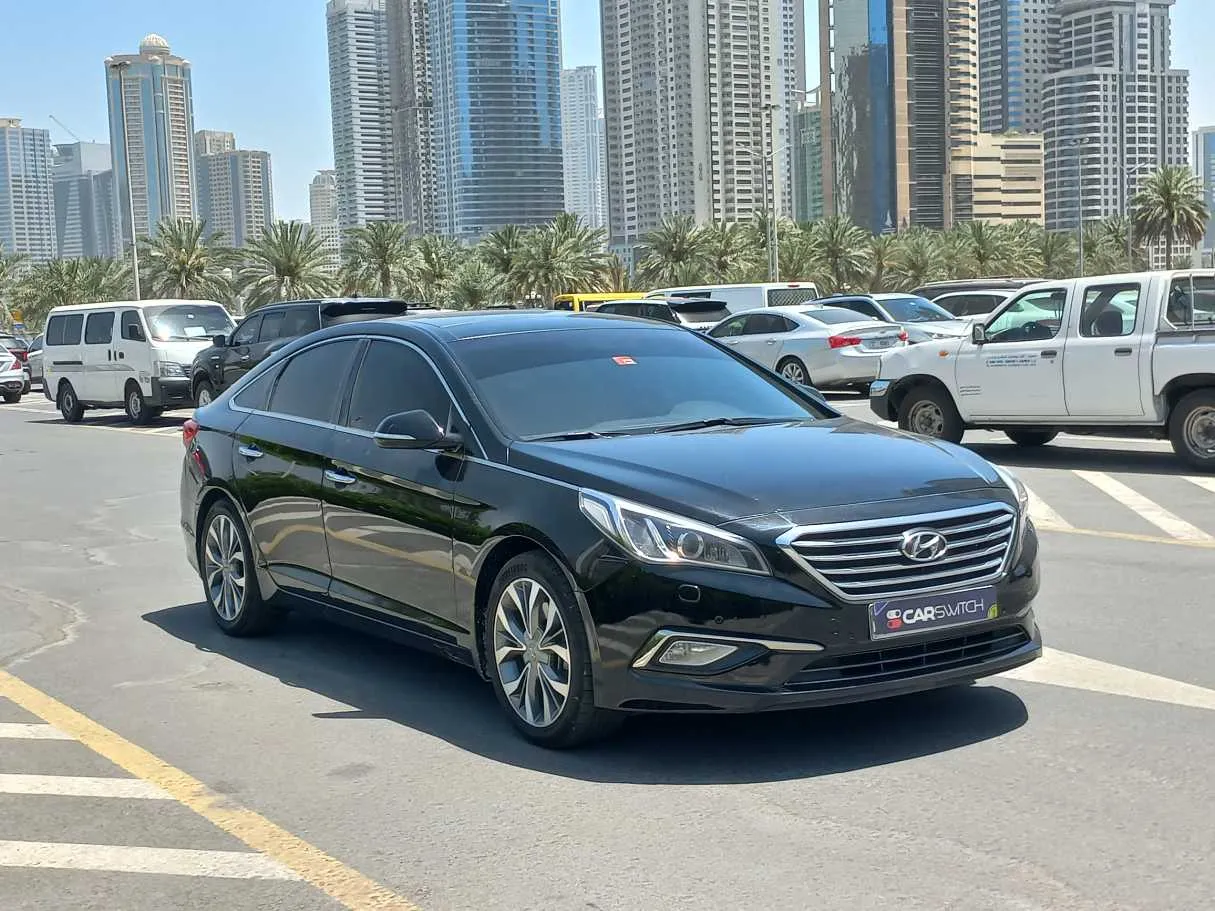 Car image 3