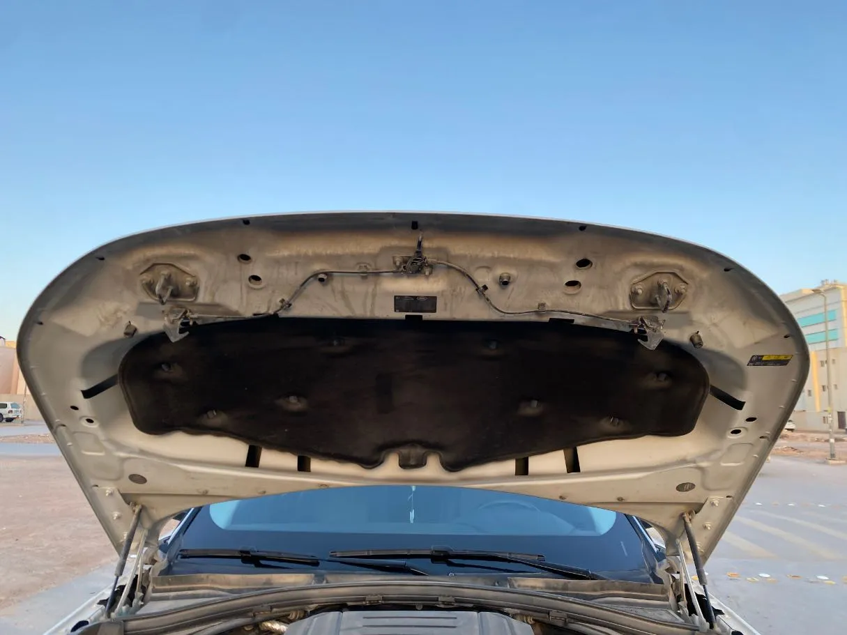 Car image 29