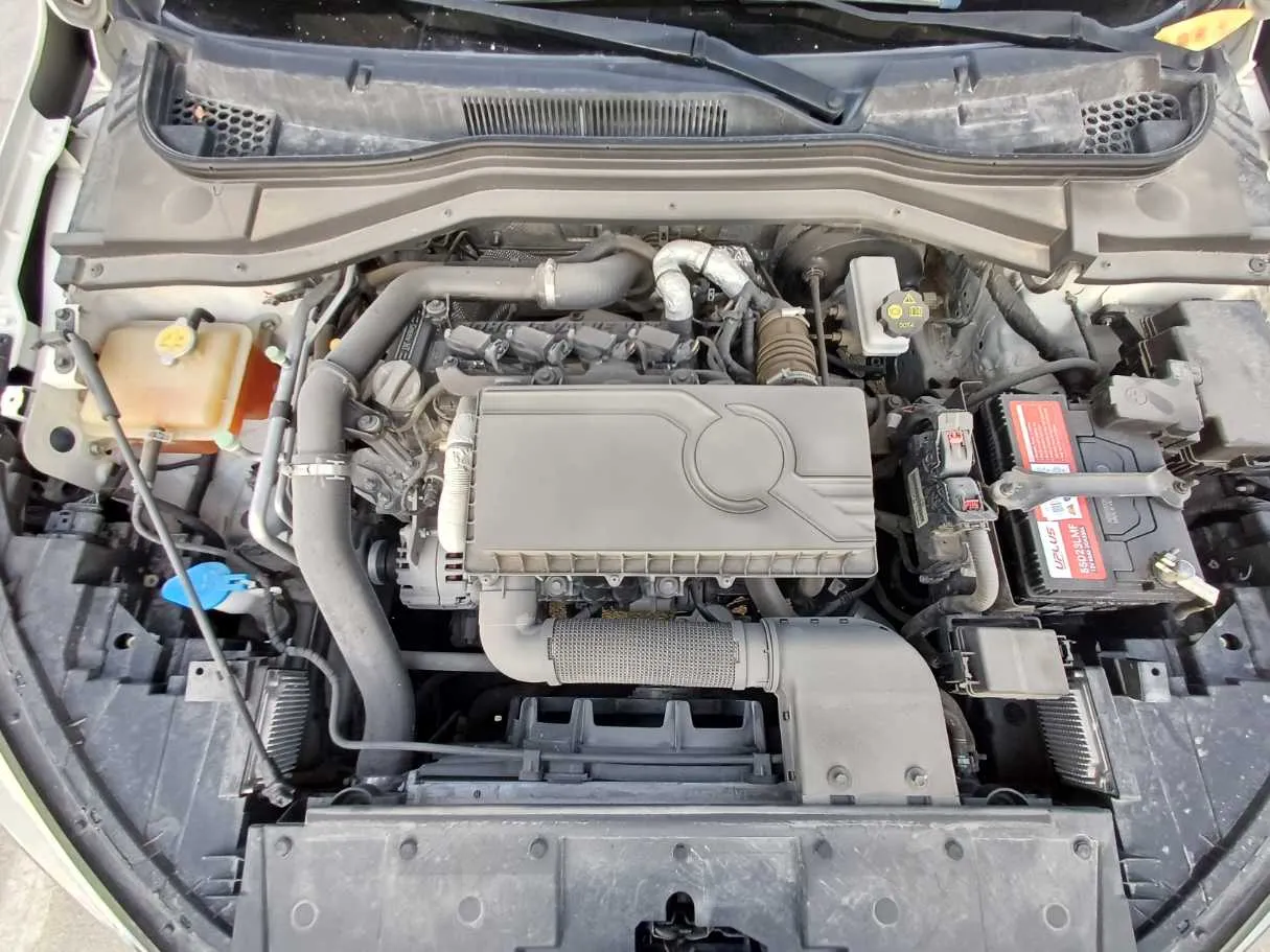 Car image 21