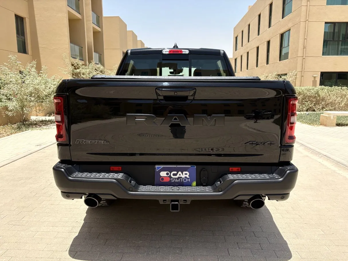 Car image 6