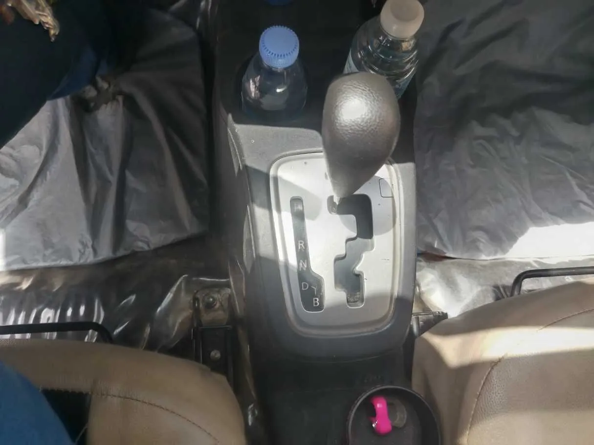 Car image 28