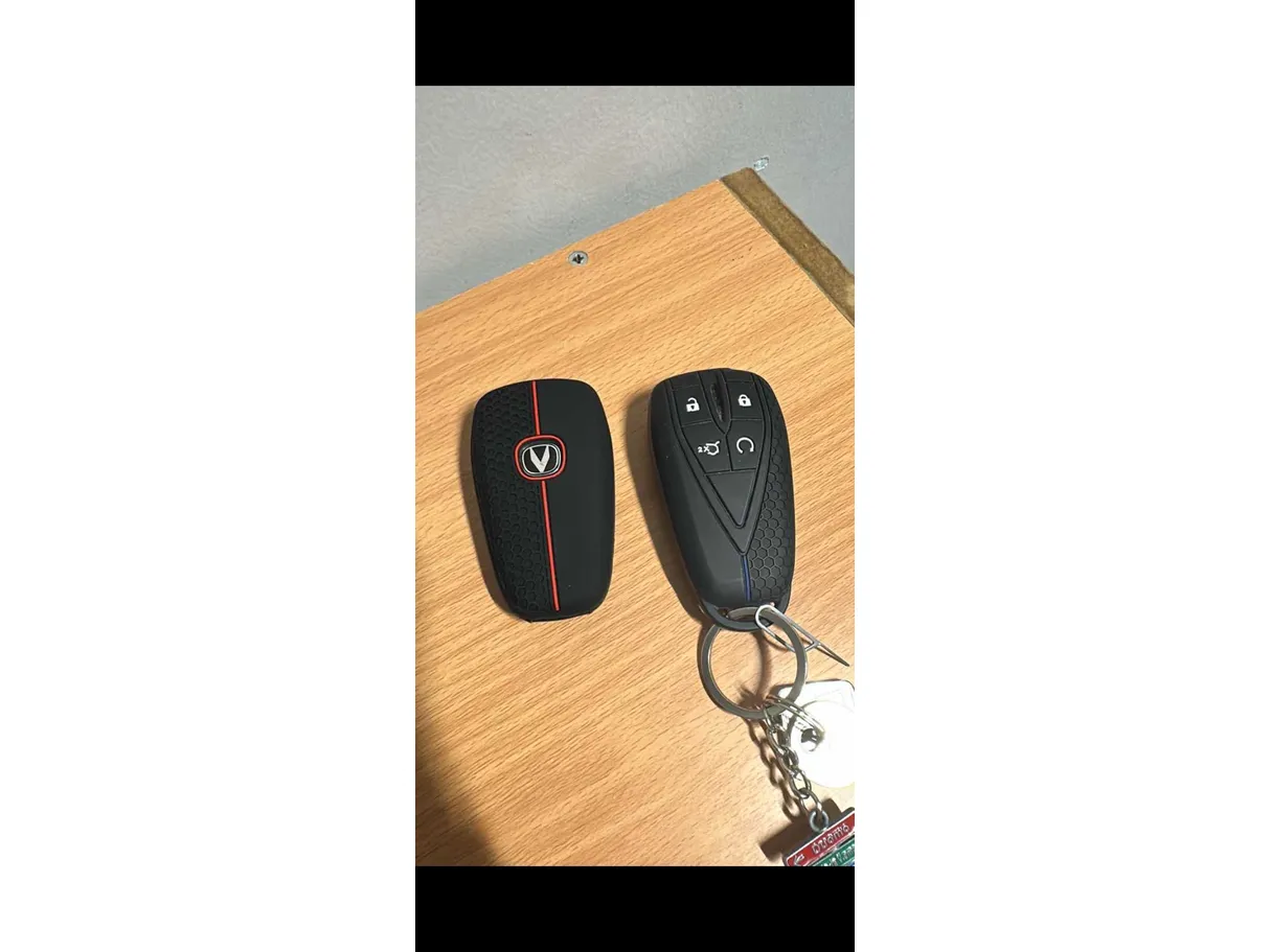 Car image 23