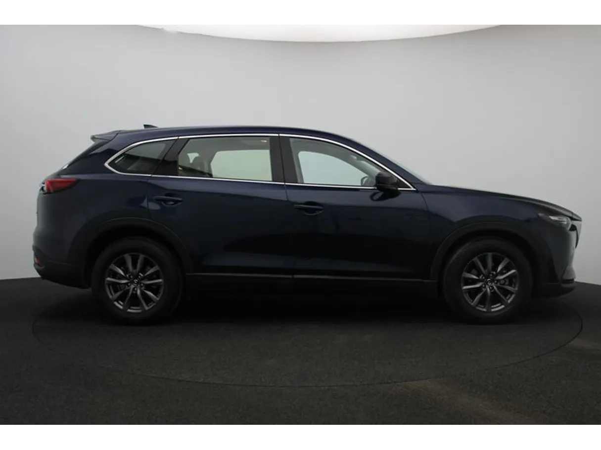 Car image 13