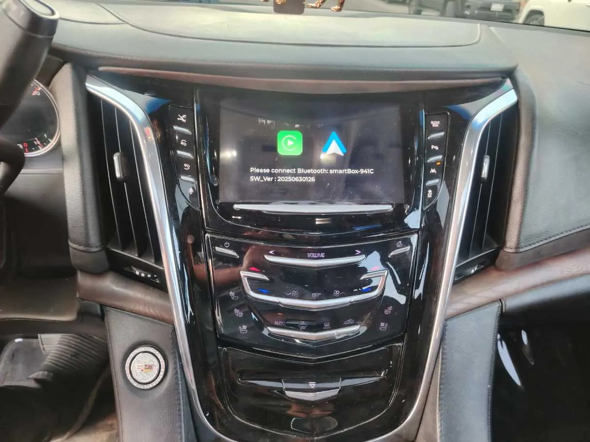 Car image 24