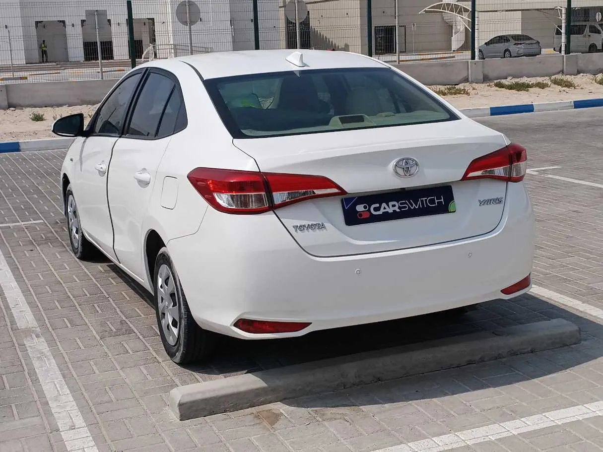 Car image 7