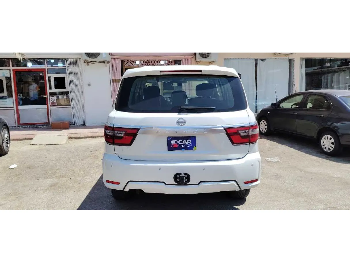 Car image 6