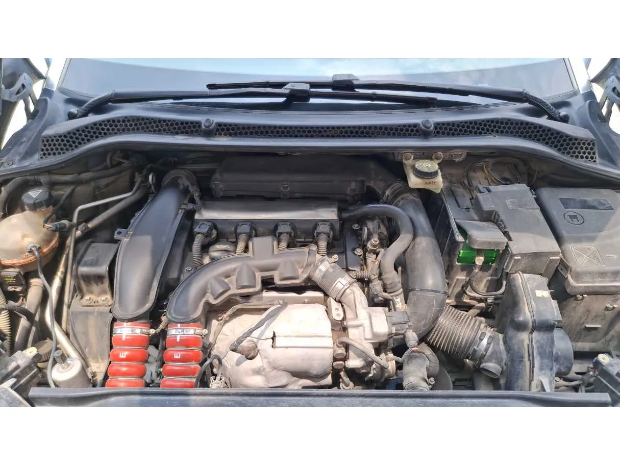 Car image 21