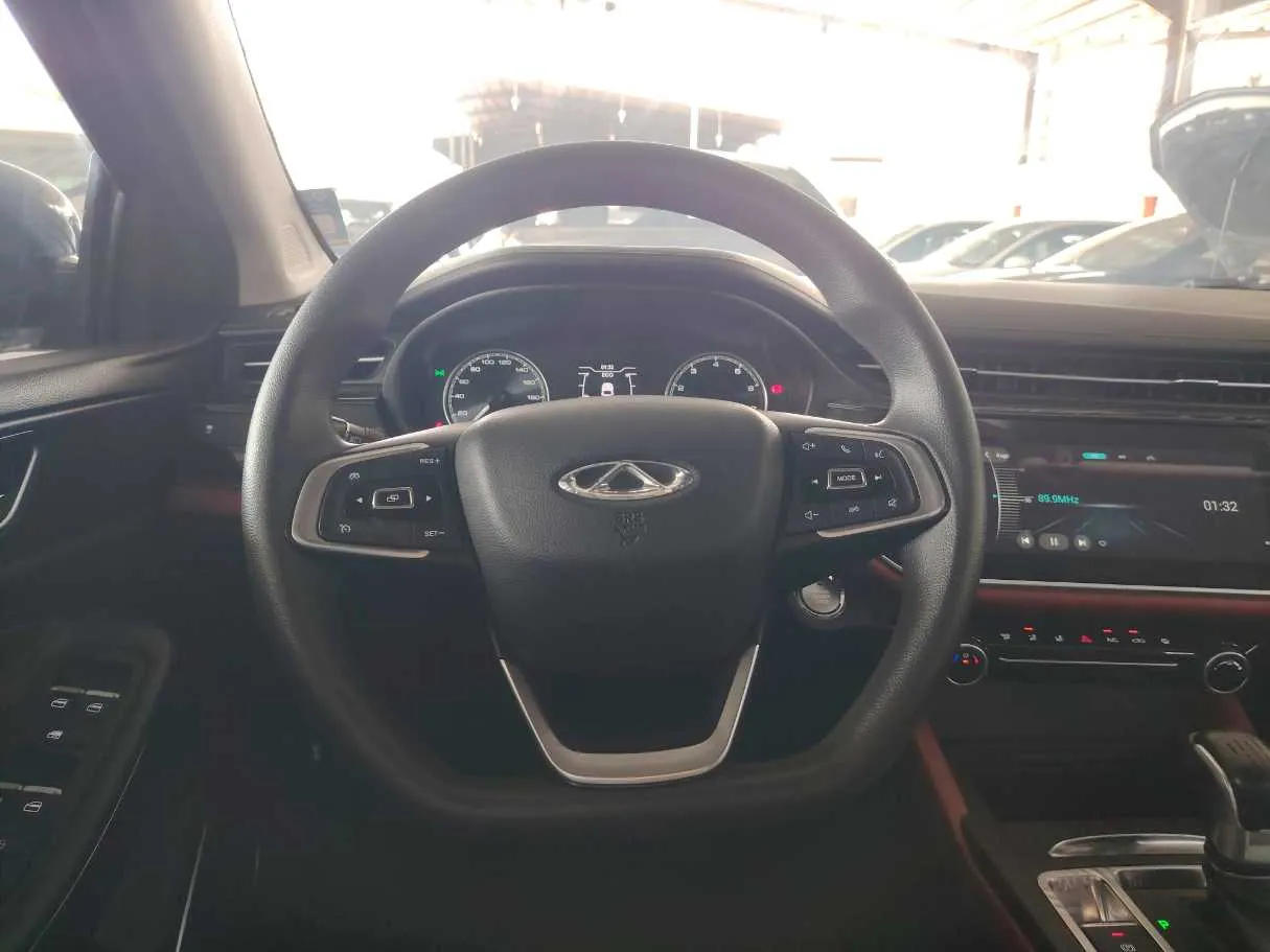 Car image 24