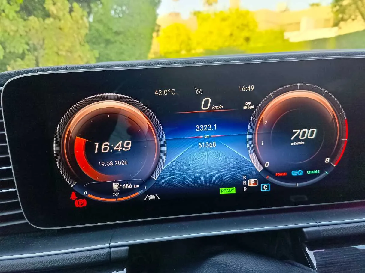 Car image 33