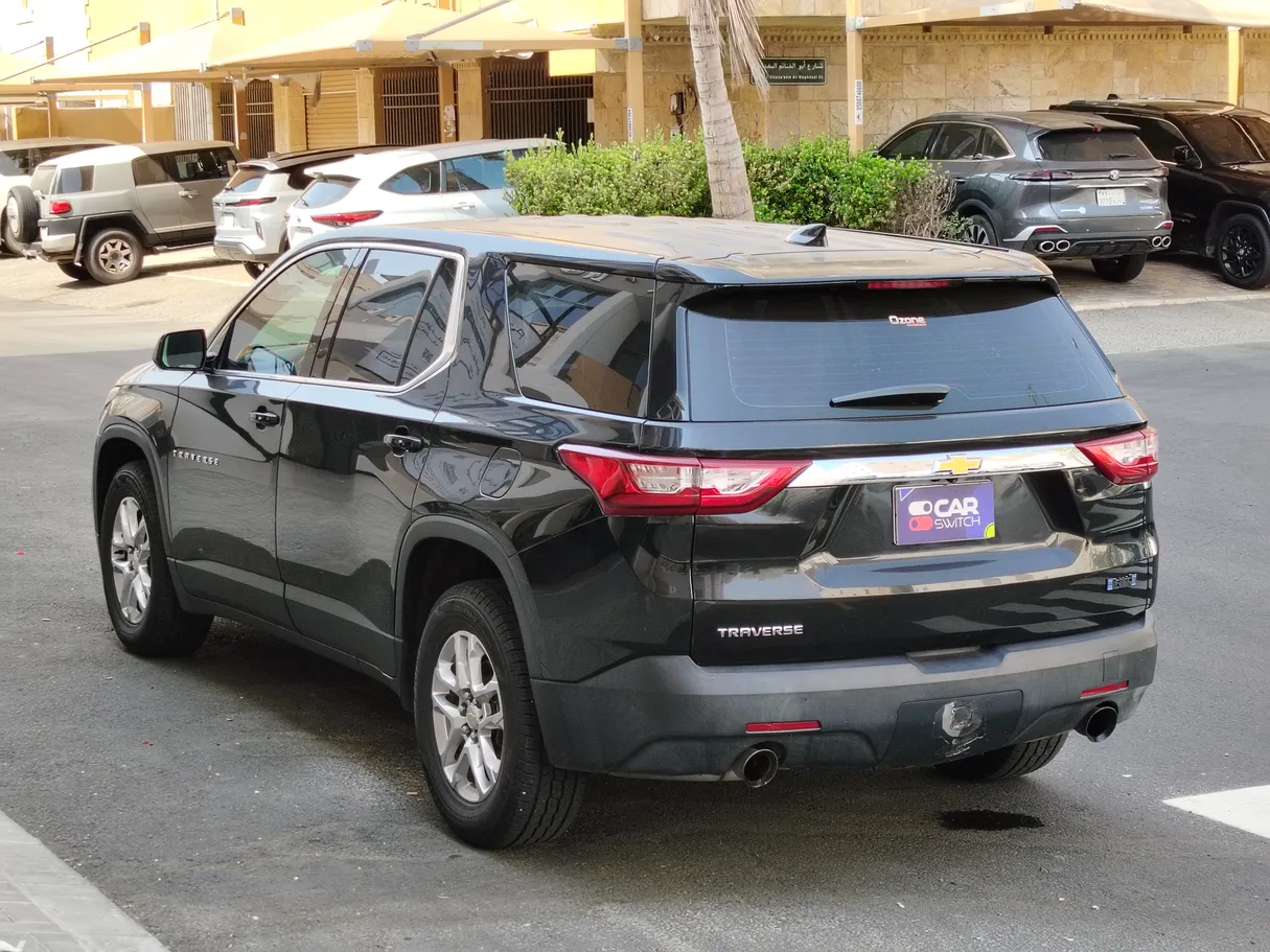 Car image 7