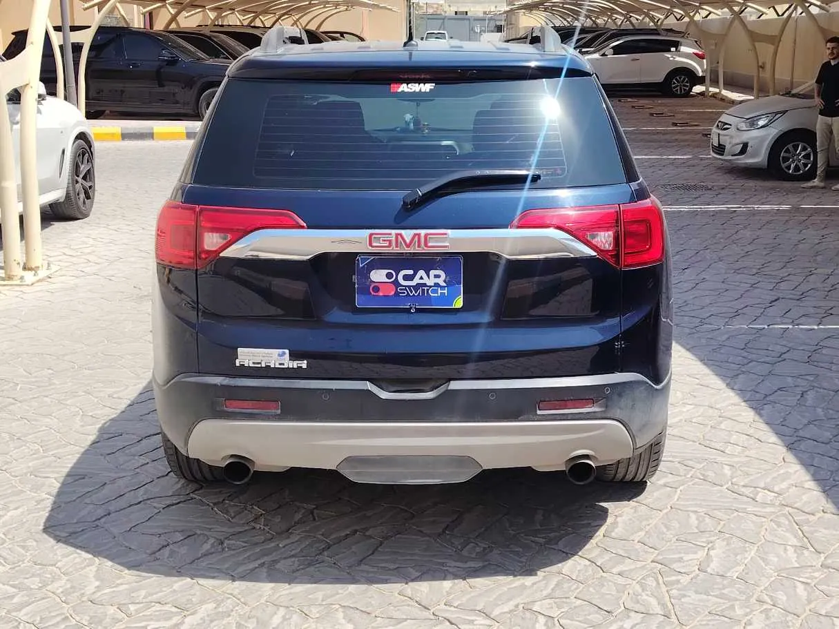 Car image 5