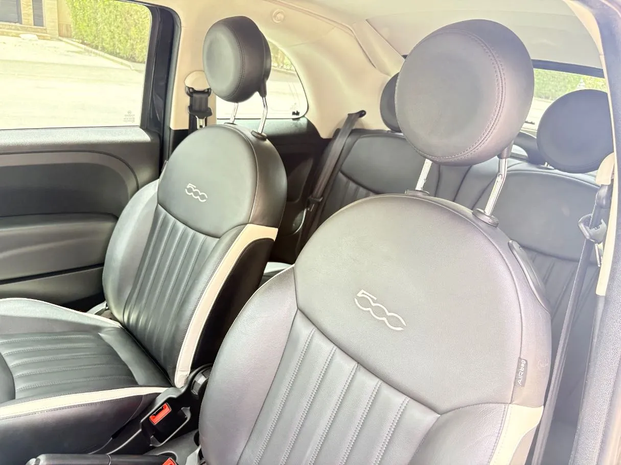 Car image 12