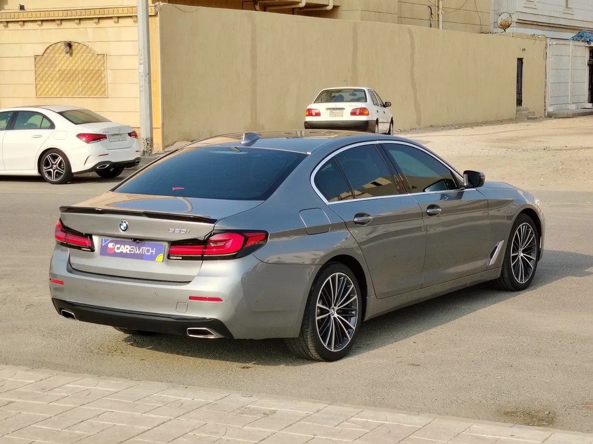 Car image 5