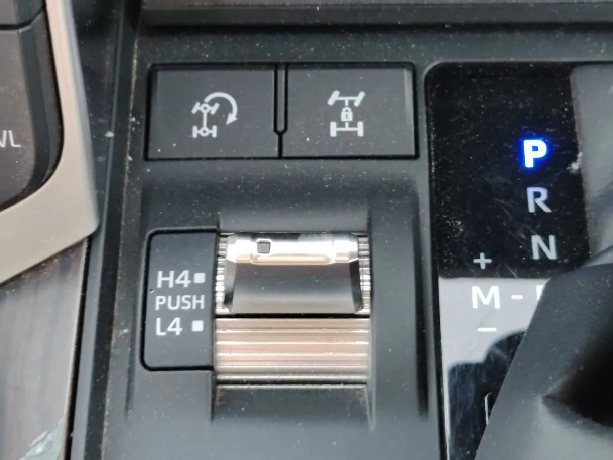 Car image 22