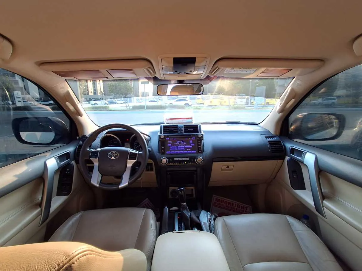 Car image 15