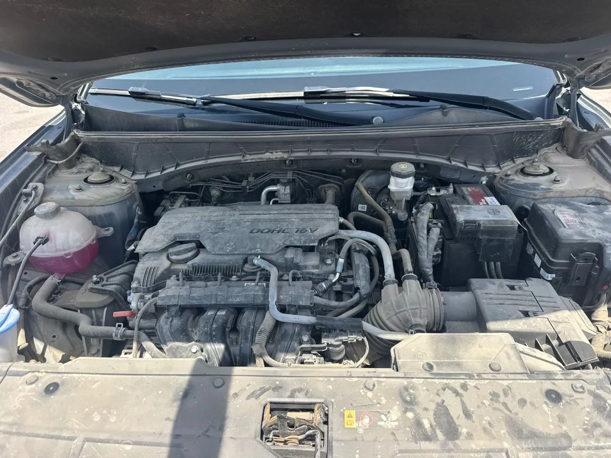 Car image 21