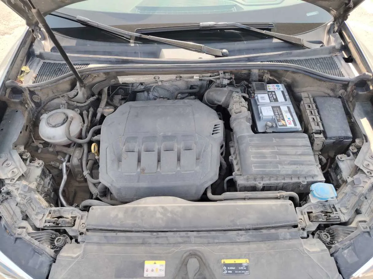 Car image 36