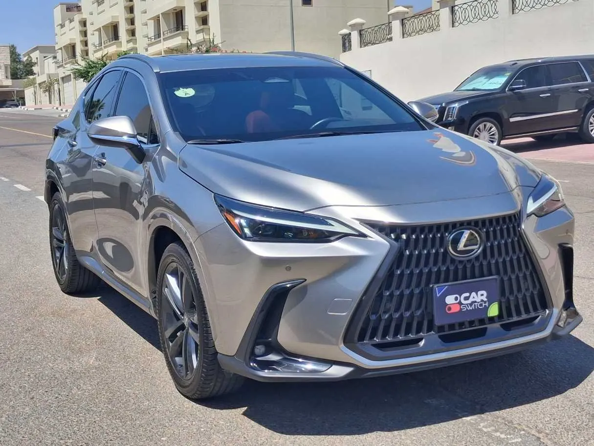 Car image 3
